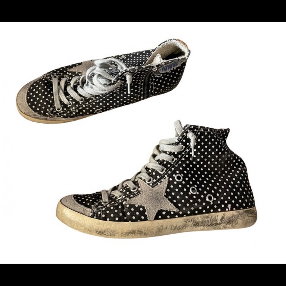 Golden goose francy with poke o dot cute comfi still in good condition sz 38